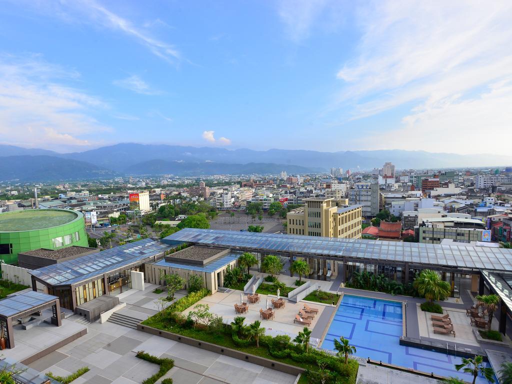 ซิลค์ เพลซ อี้หลาน โฮเทล Hotel Yilan ภายนอก รูปภาพ