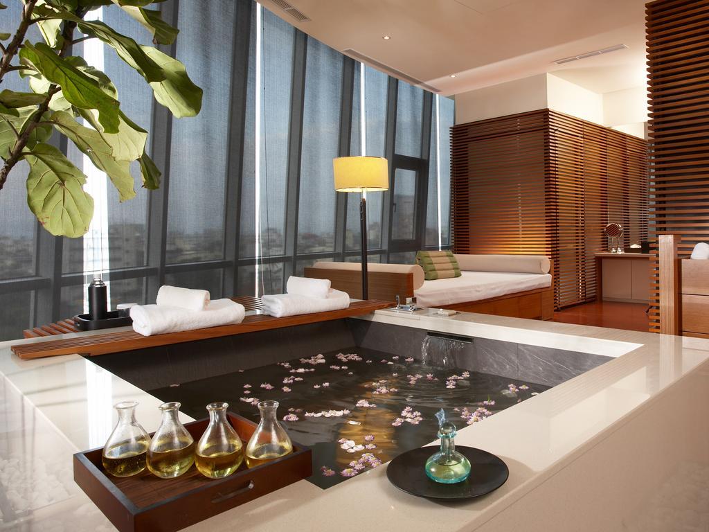 ซิลค์ เพลซ อี้หลาน โฮเทล Hotel Yilan ภายนอก รูปภาพ