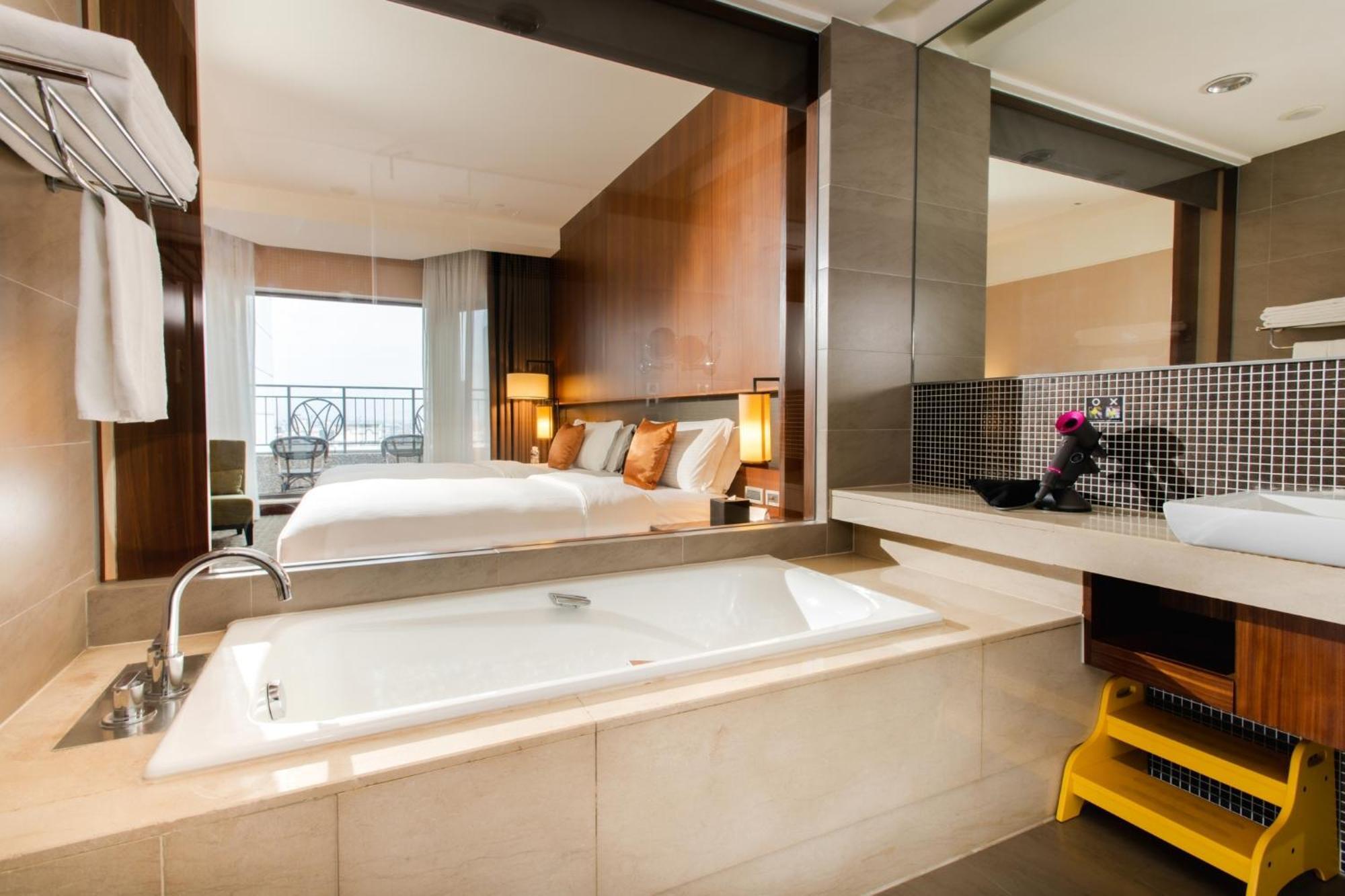 ซิลค์ เพลซ อี้หลาน โฮเทล Hotel Yilan ภายนอก รูปภาพ