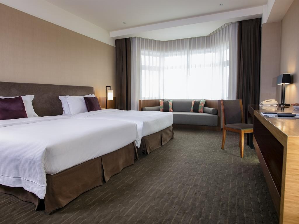 ซิลค์ เพลซ อี้หลาน โฮเทล Hotel Yilan ภายนอก รูปภาพ