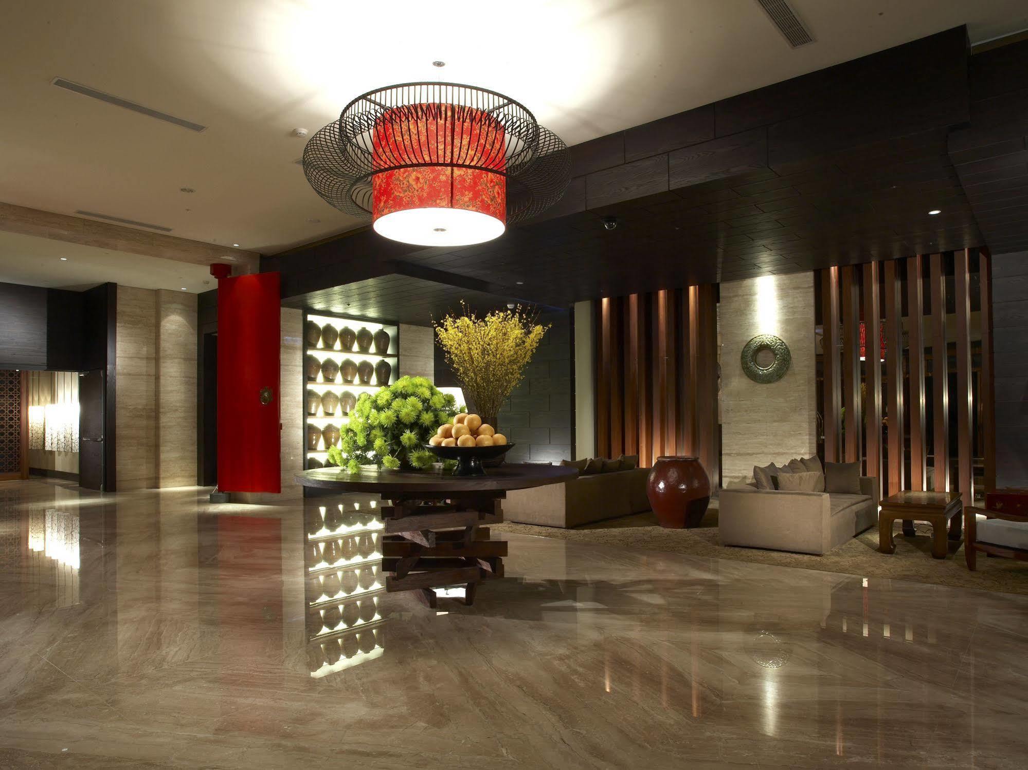 ซิลค์ เพลซ อี้หลาน โฮเทล Hotel Yilan ภายนอก รูปภาพ